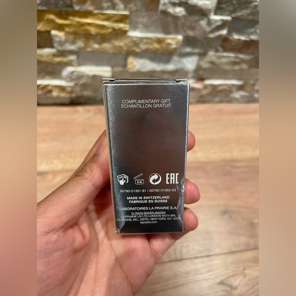 NWT La Prairie White Caviar Eye Extraordinaire 3ml (sample) * 4 - Picture 3 of 4